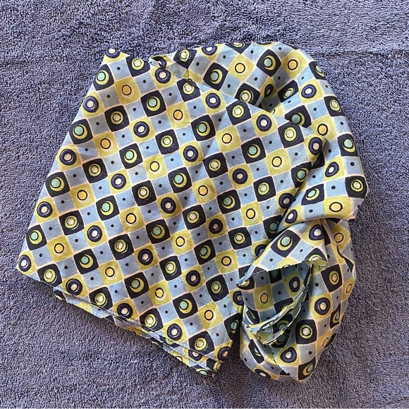 Scarf - Picture 1 of 6